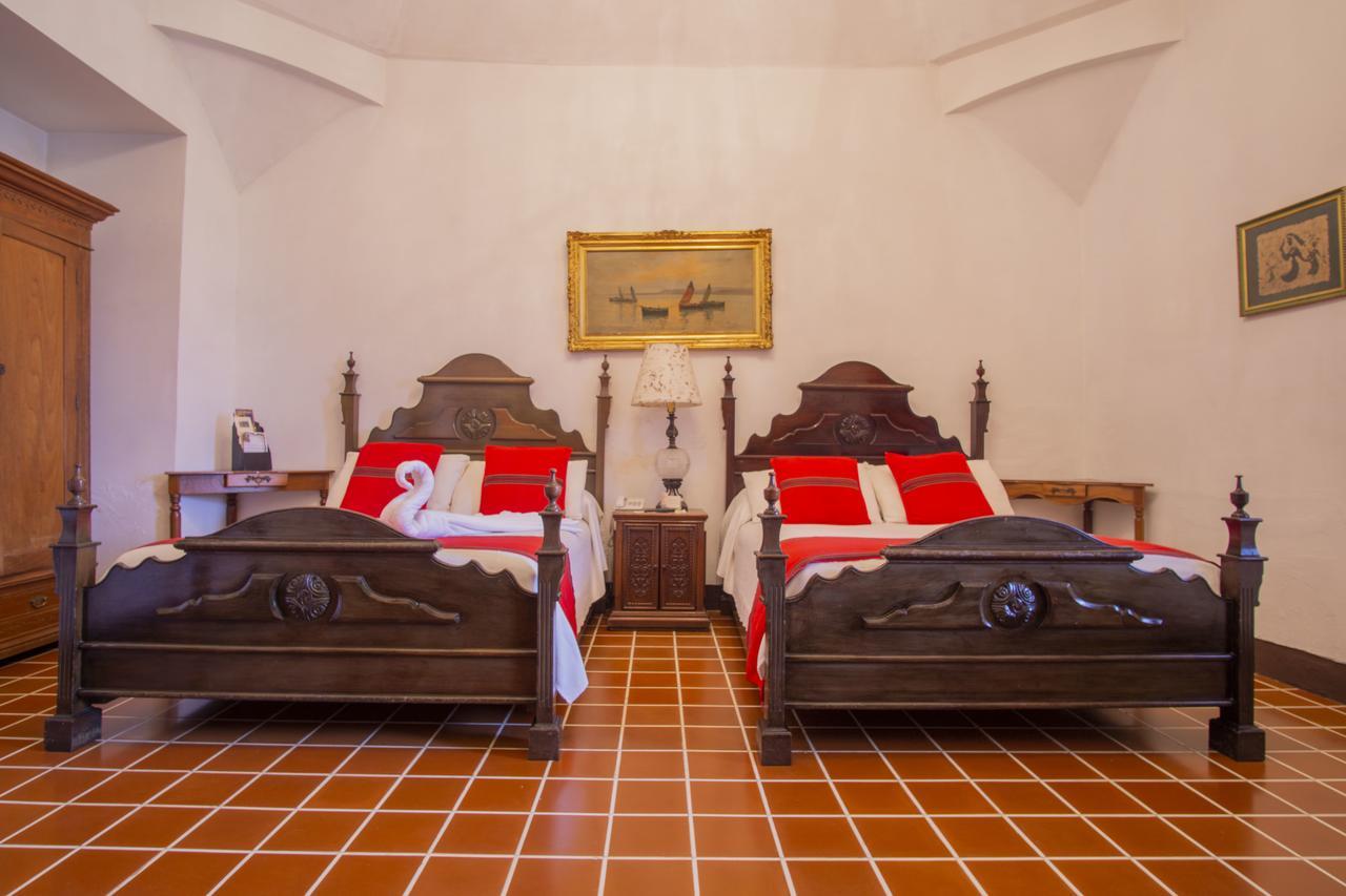 Hotel Posada De Don Rodrigo Antigua Екстер'єр фото