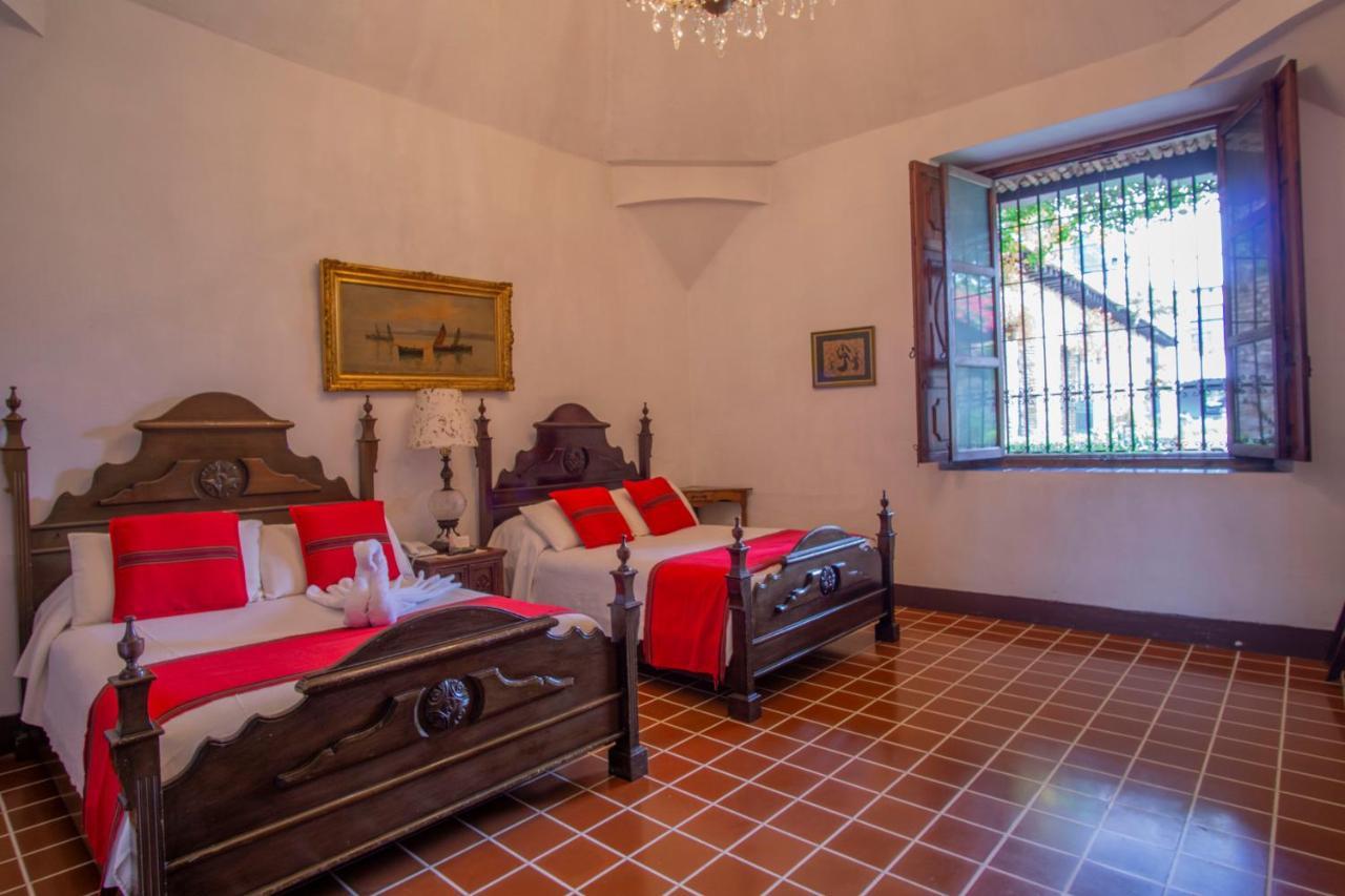 Hotel Posada De Don Rodrigo Antigua Екстер'єр фото